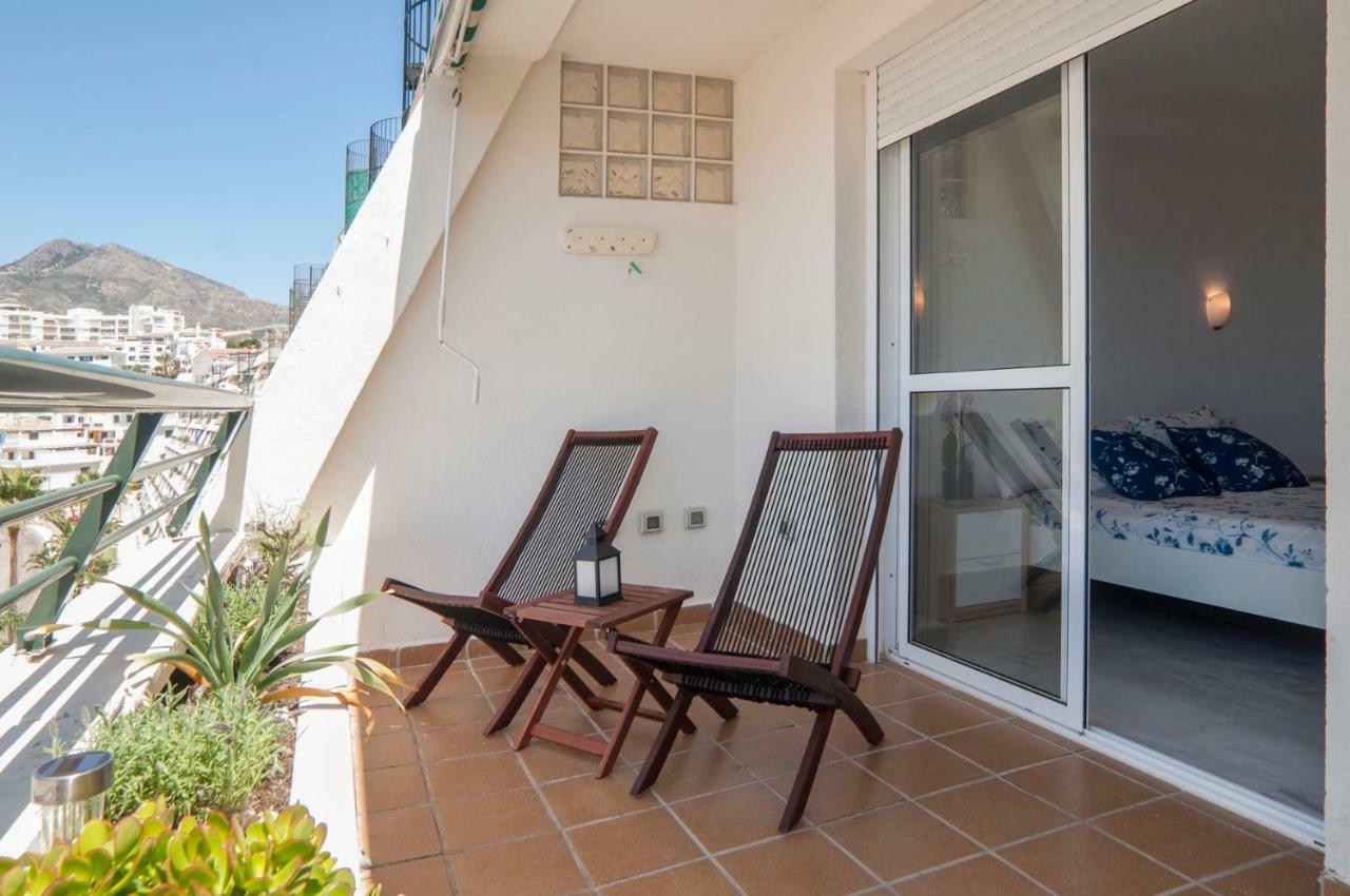 Apartamento Playaquebrada Apartment เบนัลมาเดนา ภายนอก รูปภาพ