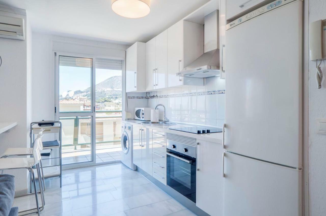 Apartamento Playaquebrada Apartment เบนัลมาเดนา ภายนอก รูปภาพ