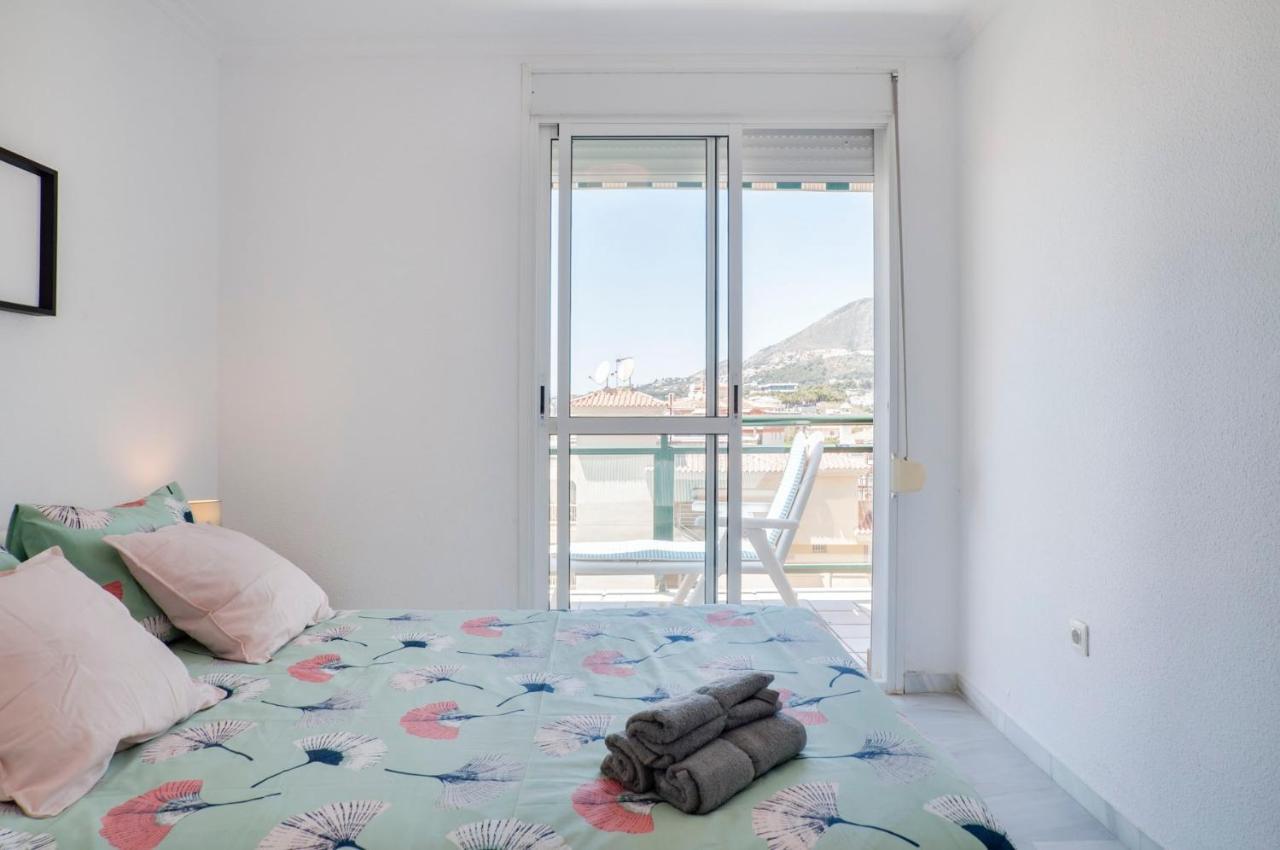 Apartamento Playaquebrada Apartment เบนัลมาเดนา ภายนอก รูปภาพ